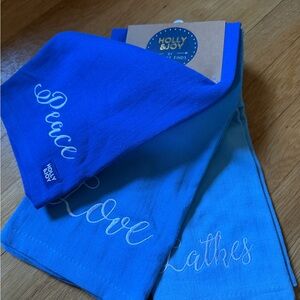 💙 NEW Holly & Joy Kitchen Towel Set of 3 (Peace, Love, Latkes) 🕎